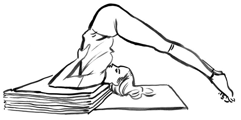Drawing of the yoga posture halasana with props